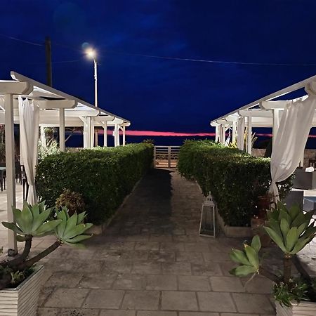 La Giara Resort Торре-Сан-Джованни-Удженто Экстерьер фото