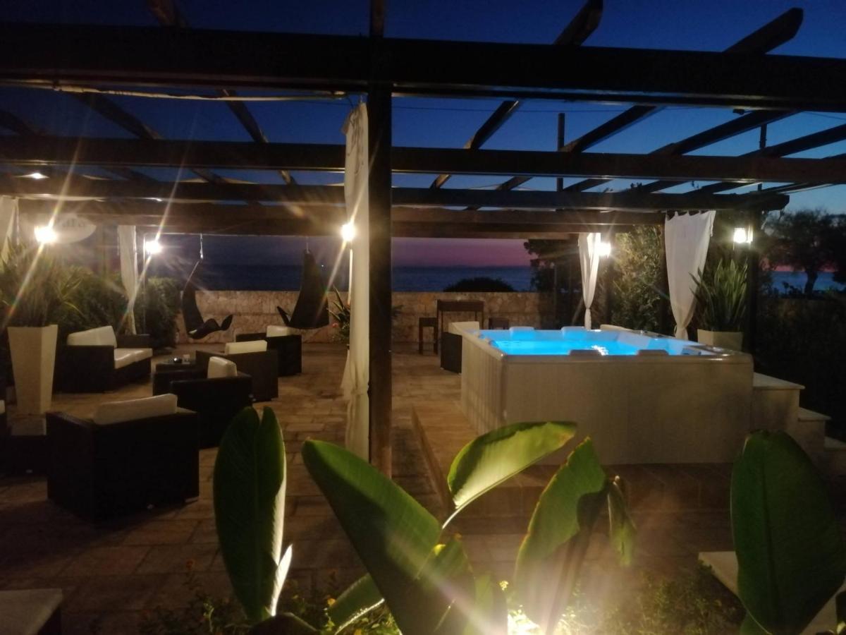 La Giara Resort Торре-Сан-Джованни-Удженто Экстерьер фото