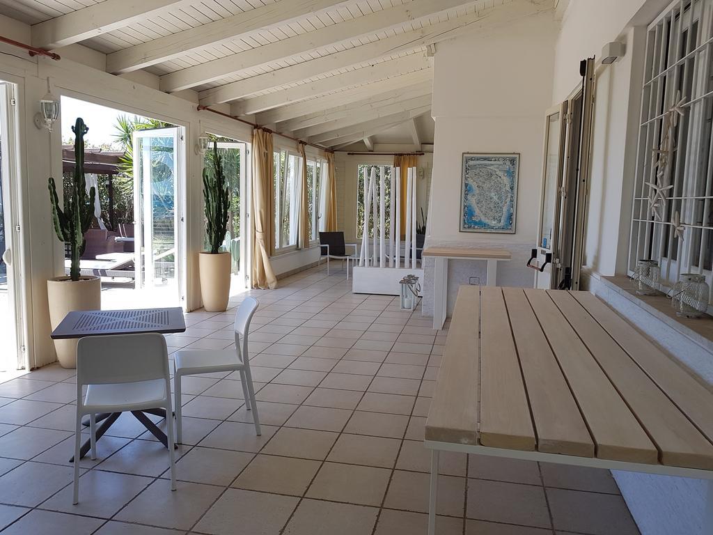 La Giara Resort Торре-Сан-Джованни-Удженто Экстерьер фото