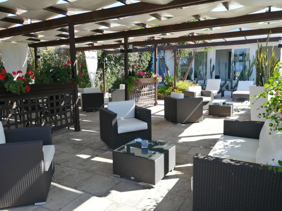 La Giara Resort Торре-Сан-Джованни-Удженто Экстерьер фото